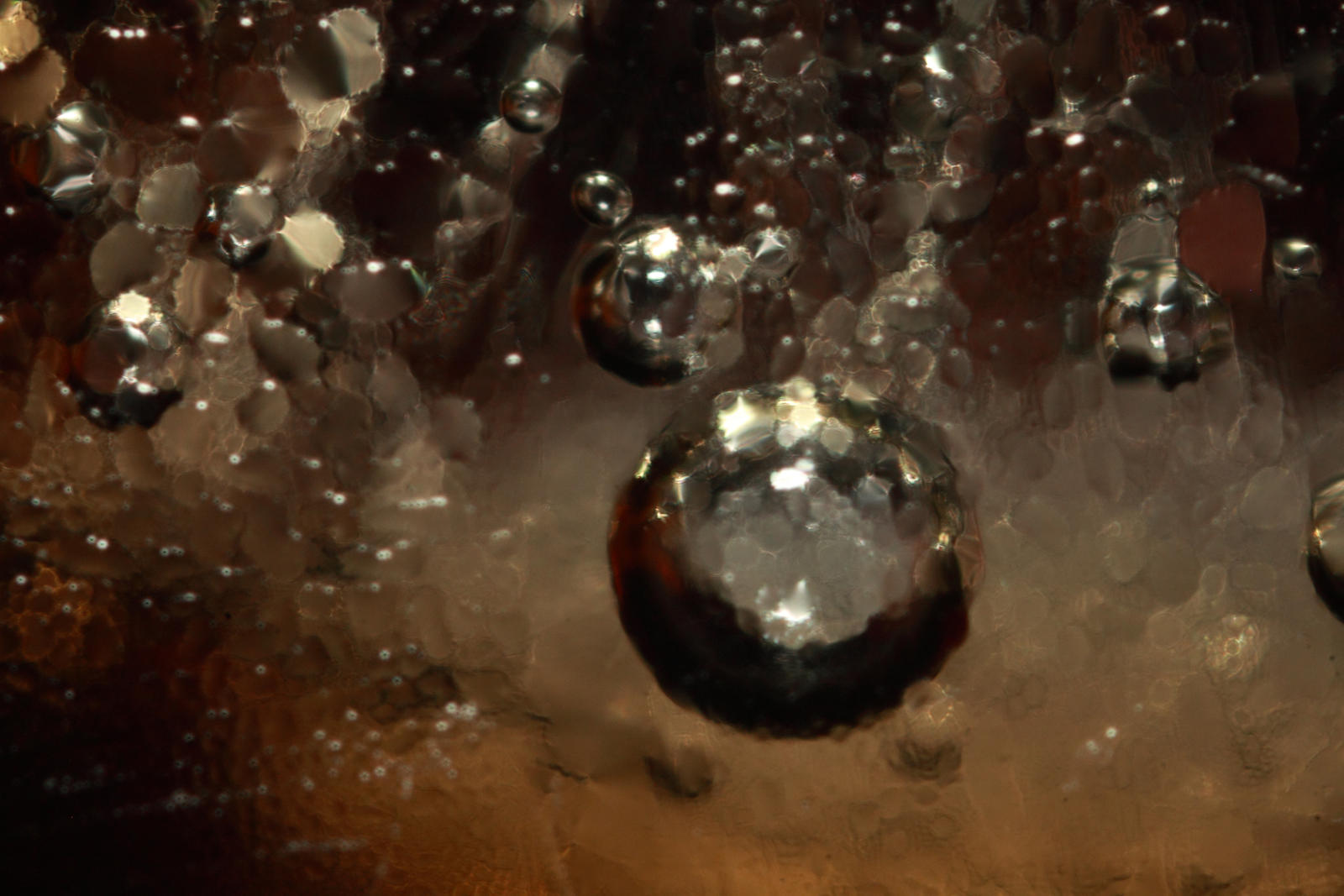 Ice bubbles by Ólafur Sigurðarson
